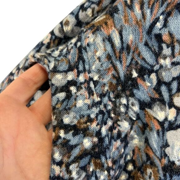 CLARA SUNWOO small Cozy Texture - Textured Vented Sweater Tunic - Floral Puff - Picture 7 of 15